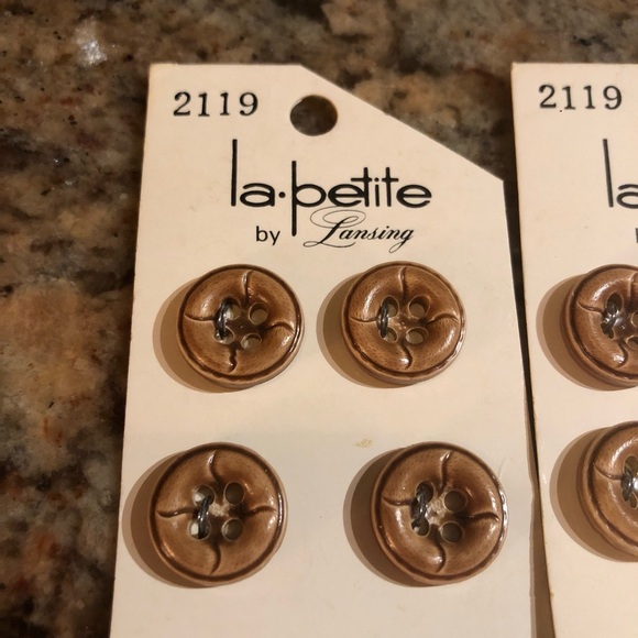 Assorted Button Collection - Multi-Color - Picture 9 of 12